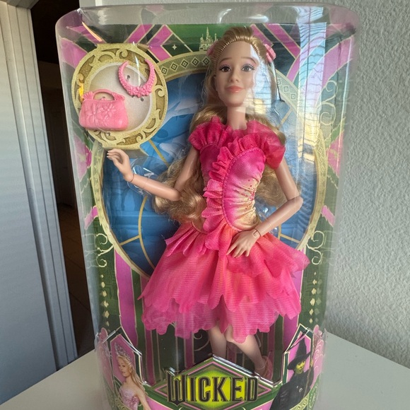 GLINDA OZDUST BALLROOM Mattel Wicked Movie 11" Fashion Doll IN HAND!!! - Picture 5 of 10
